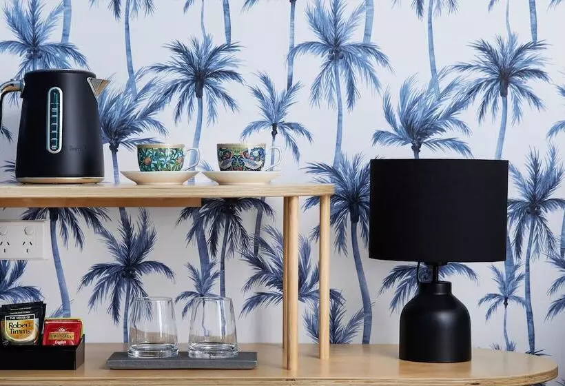 Hotelli Tessa S On The Beach Boutique