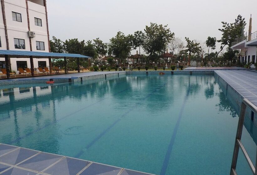 هتل The Buddha Resort