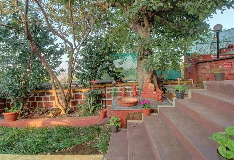 Hotelli Treebo Jeevan Village