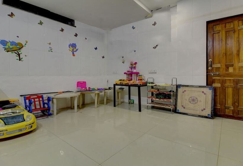 Hotel Treebo Jeevan Village