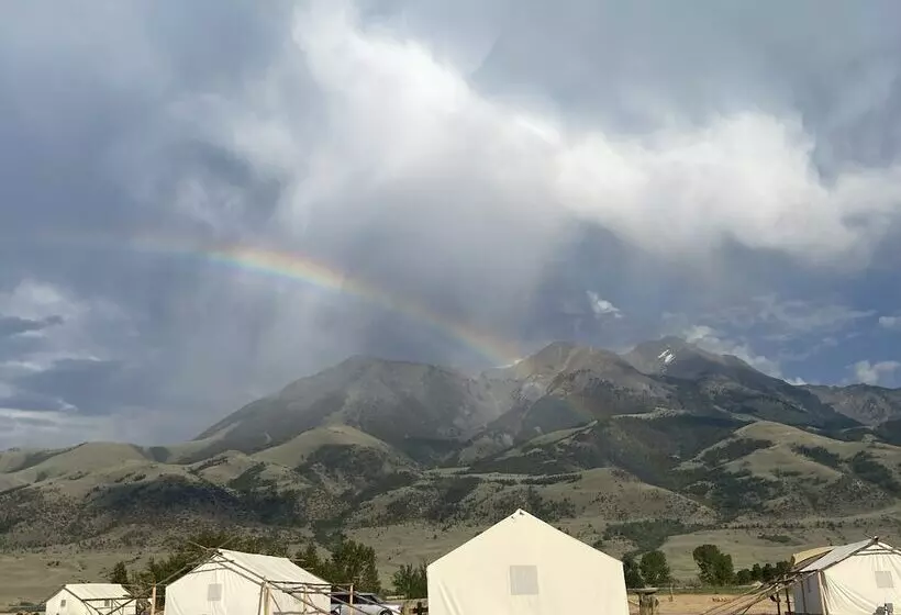 Hotelli Yellowstone Dreamin Camp