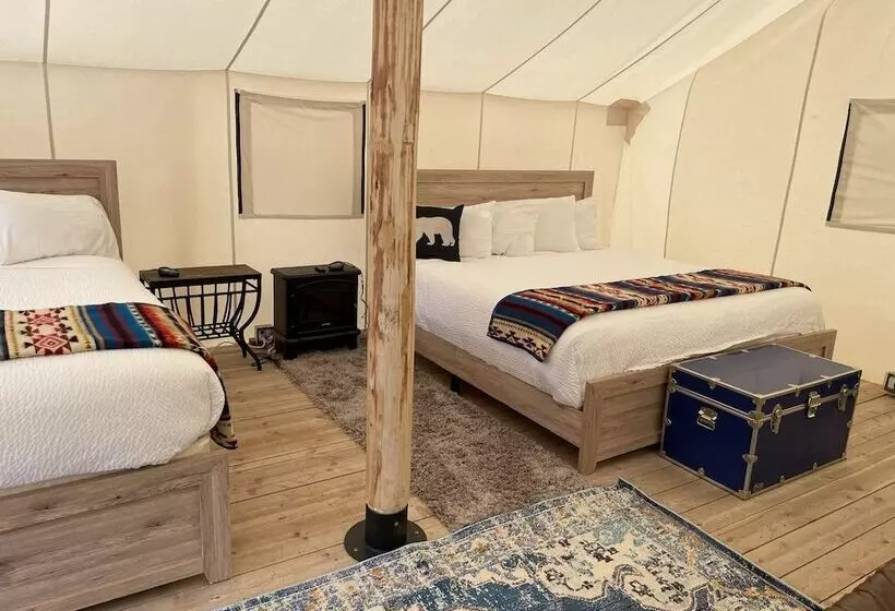 Hotelli Yellowstone Dreamin Camp