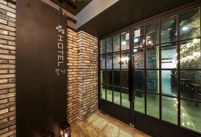 Motelli Bundang  Plein