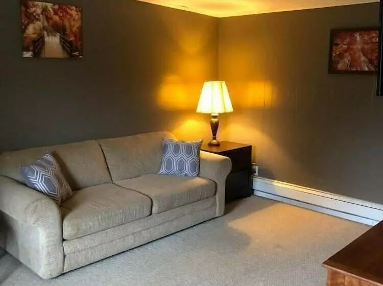 Motelli Oakes Oramel Inn