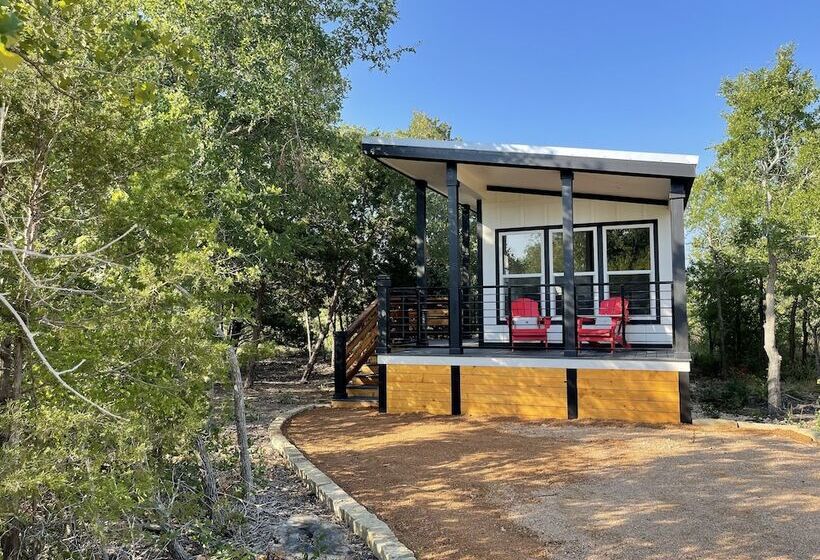 Outcast Landing   A Fisherman S Paradise