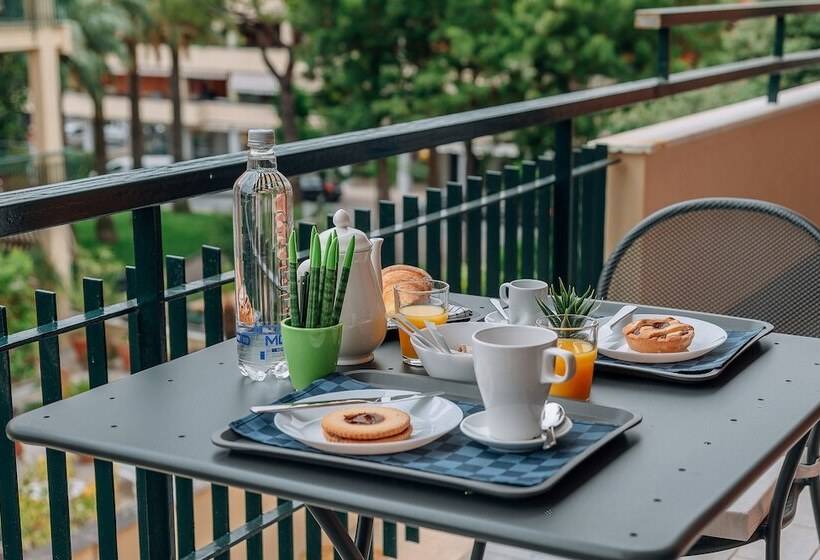 ペンション Sorrento Colors&suites