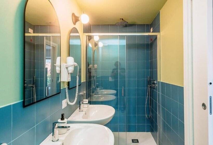 ペンション Sorrento Colors&suites