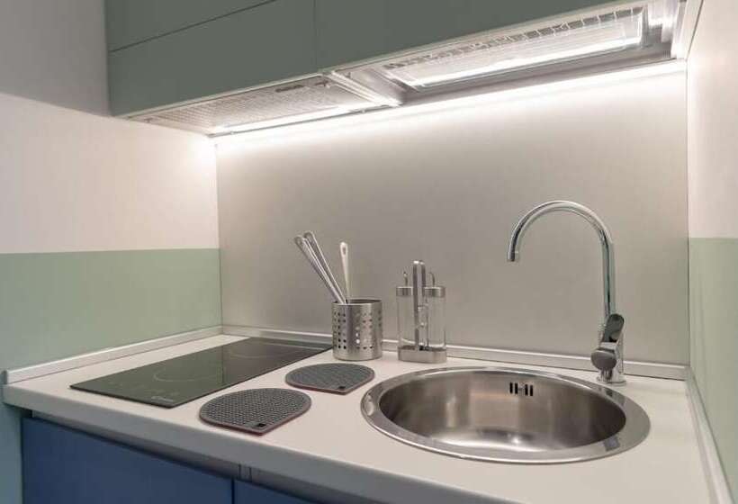 ペンション Sorrento Colors&suites