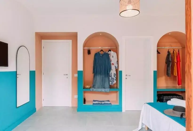 Sorrento Colors & Suites