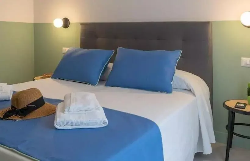 Sorrento Colors & Suites