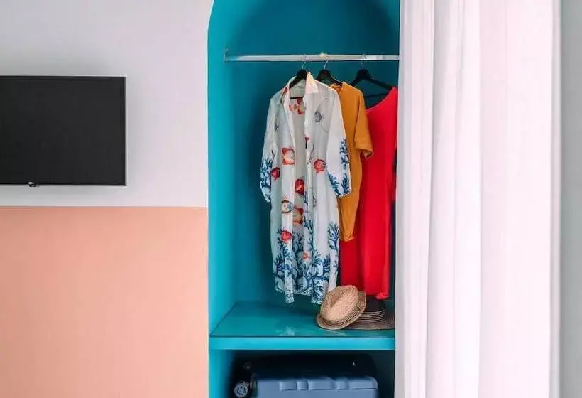 Sorrento Colors & Suites