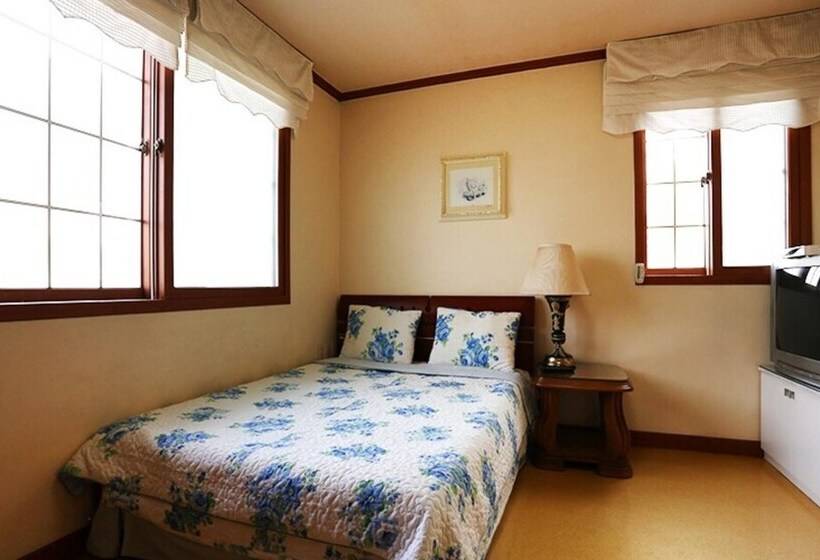 Yeoju White House Pension