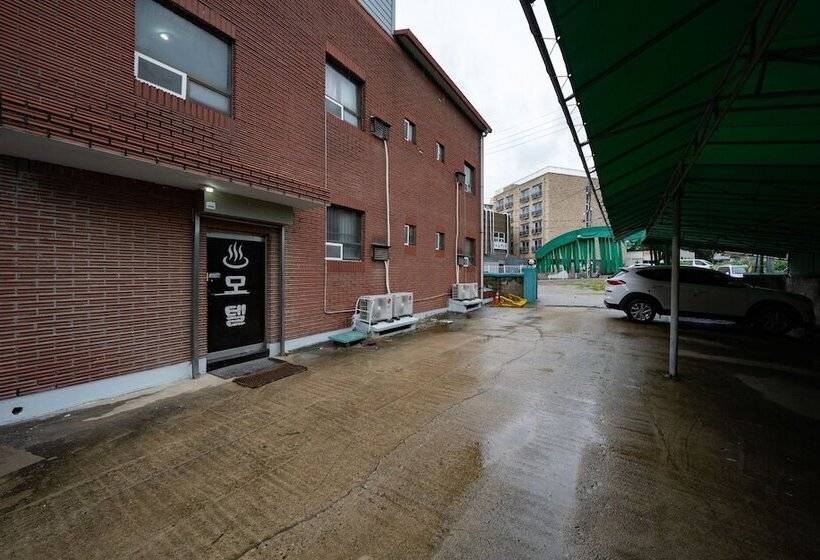 Yongin Mohyeon Motel