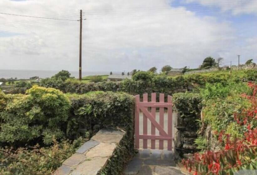 Beautiful Cottage Near Harlech With Ocean Views