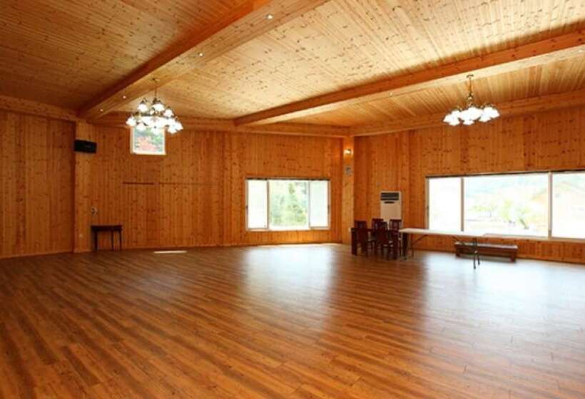 Cheongju Chujeonggol Pension