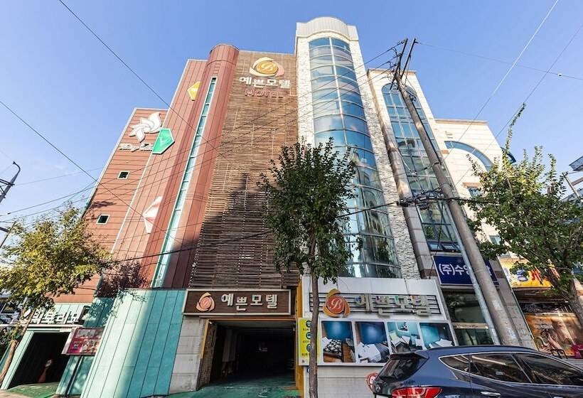 Cheongju Yeppeun Motel