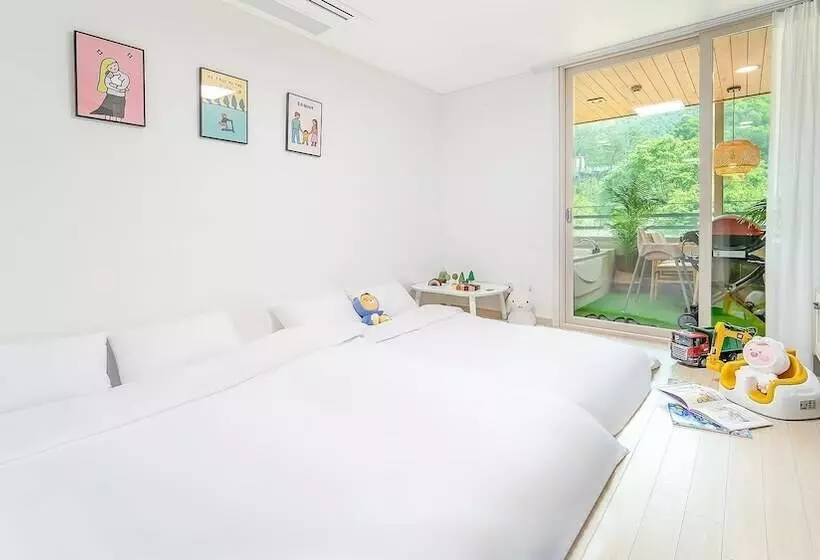Gapyeong Gonggam Kid Gajok Seupa Gyegok Pension