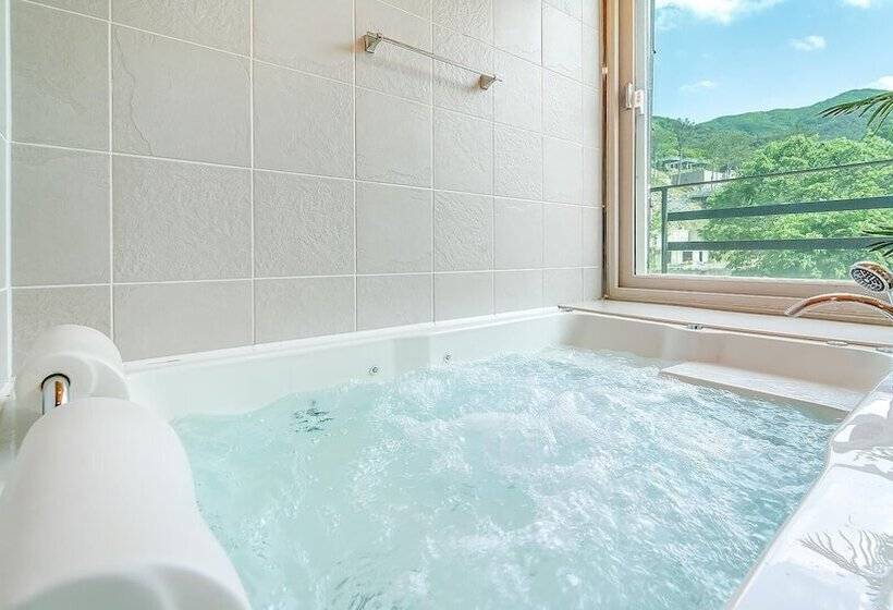 Gapyeong Gonggam Kid Gajok Seupa Gyegok Pension