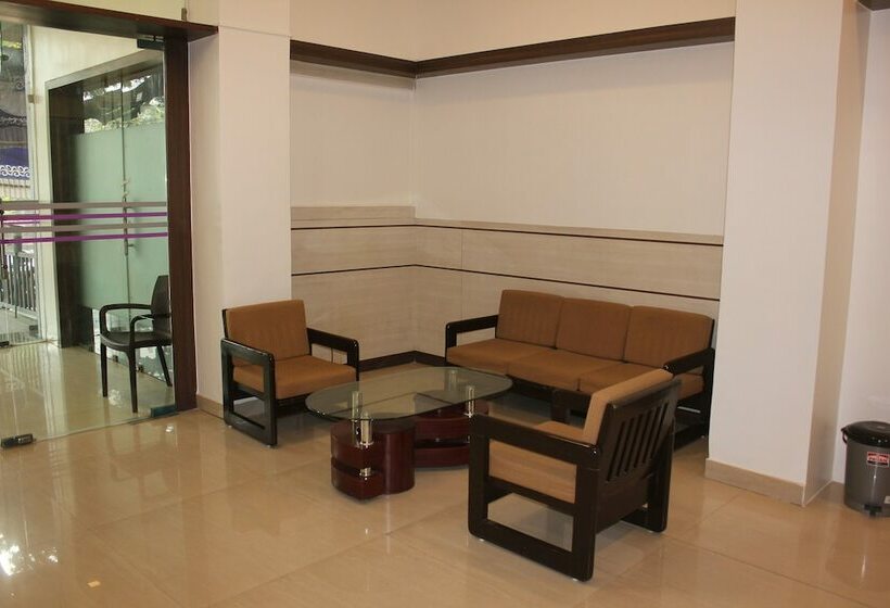 Отель Bhooshan Airport Road