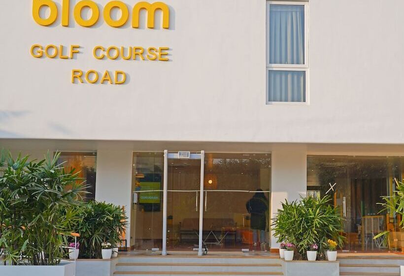 Hotel Bloom Golf Course Road