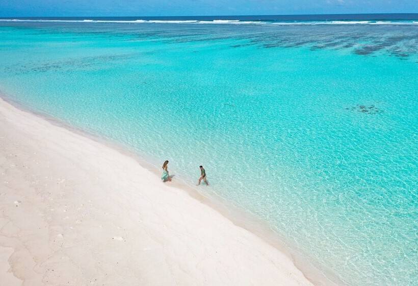 Blue Wave Hotel Maldives