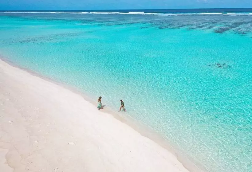 Blue Wave Hotel Maldives