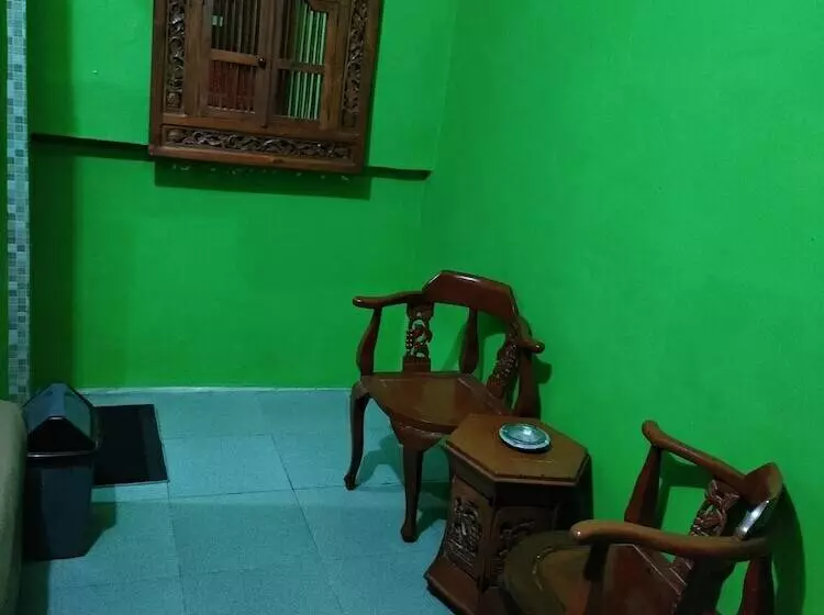 ホテル Bukit Sentabi Penembahen