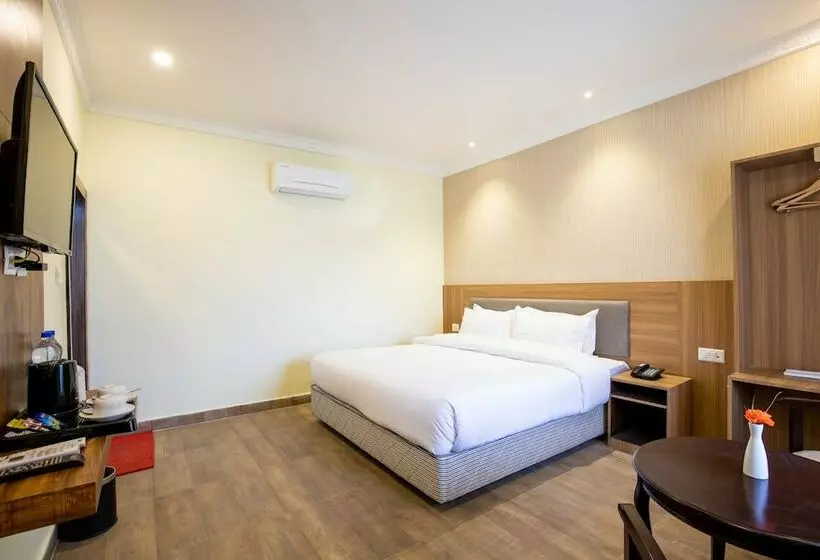 هتل Classic Plaza