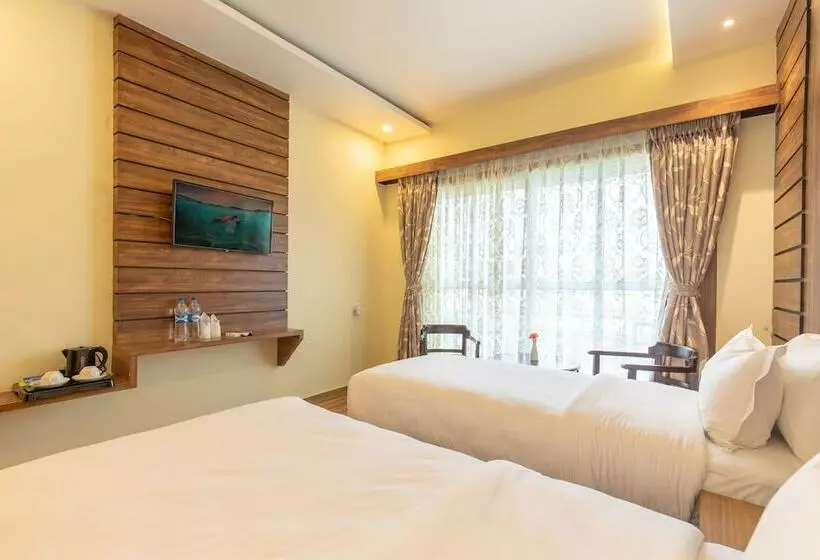 هتل Classic Plaza