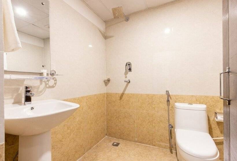 هتل Classic Plaza