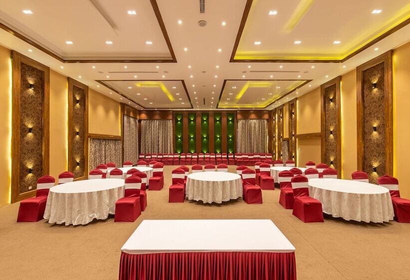 هتل Classic Plaza