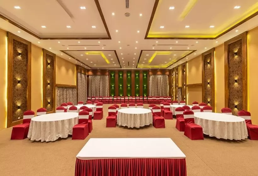 هتل Classic Plaza