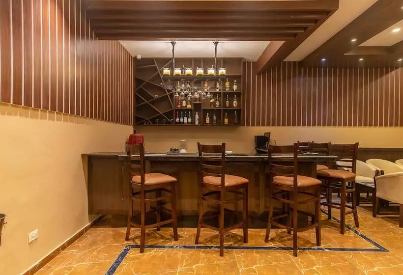 هتل Classic Plaza