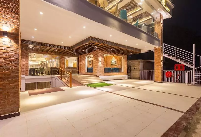 هتل Dream International