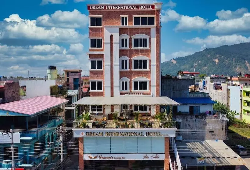 هتل Dream International