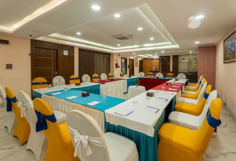 هتل Dream International