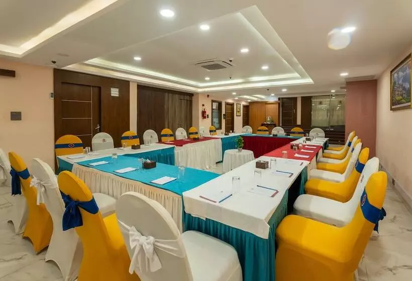 هتل Dream International