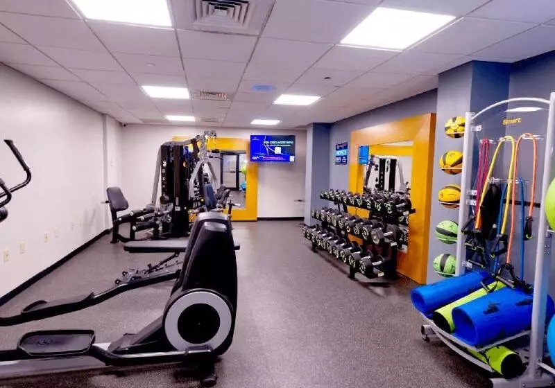 Hotelli Harmony Suites Secaucus Meadowlands