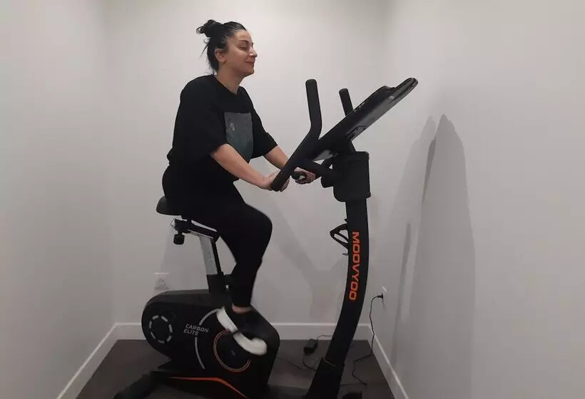 Hotelli Kyriad Direct Caen Nord   Memorial