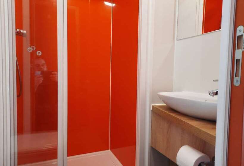 هتل Kyriad Direct Caen Nord Memorial