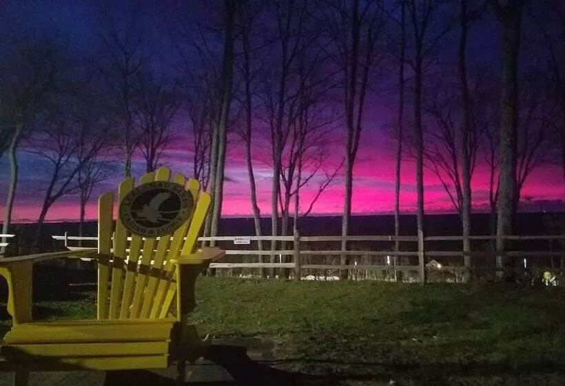 Hotelli Leelanau Sands Casino & Lodge