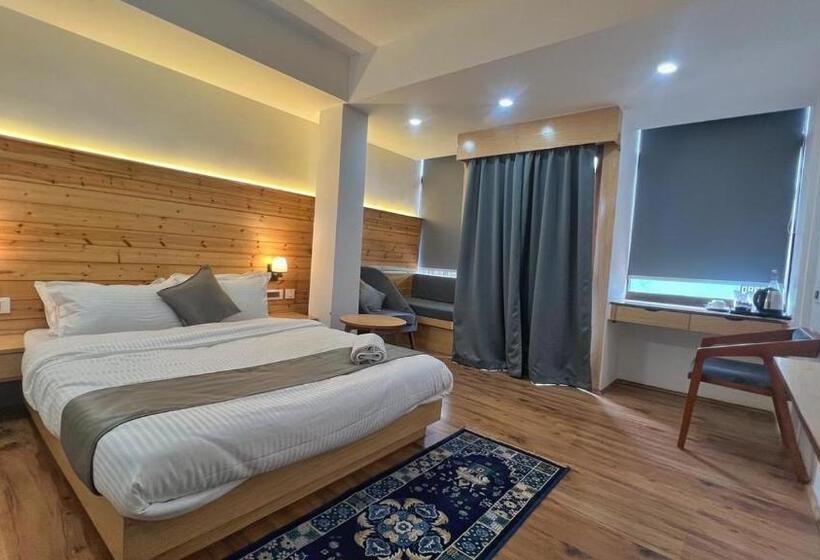 هتل Sernya M.g.marg