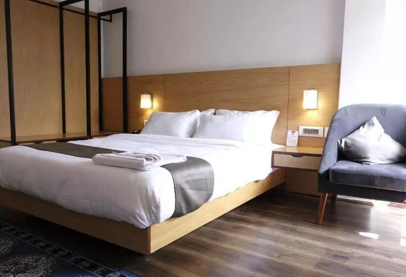 Hotel Sernya M.g.marg
