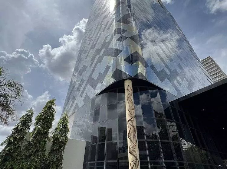 هتل Qs Marista Stay And