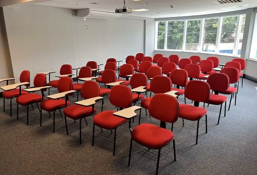 هتل Qs Marista Stay And