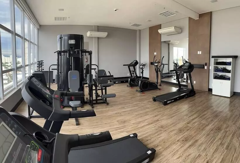 هتل Qs Marista Stay And