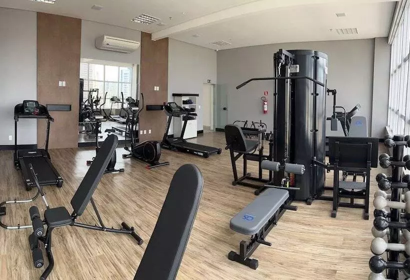 هتل Qs Marista Stay And