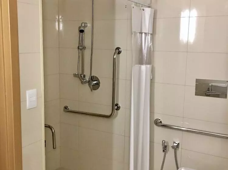 هتل Qs Marista Stay And