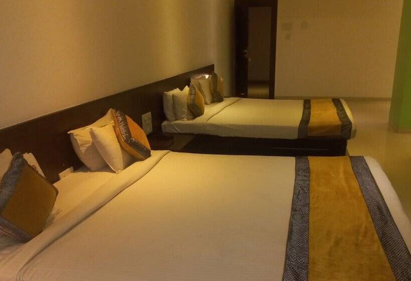 בית מלון כפרי Sai Nisarg