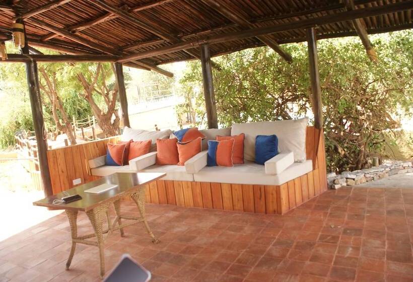 هتل Samburu Elephant Lodge